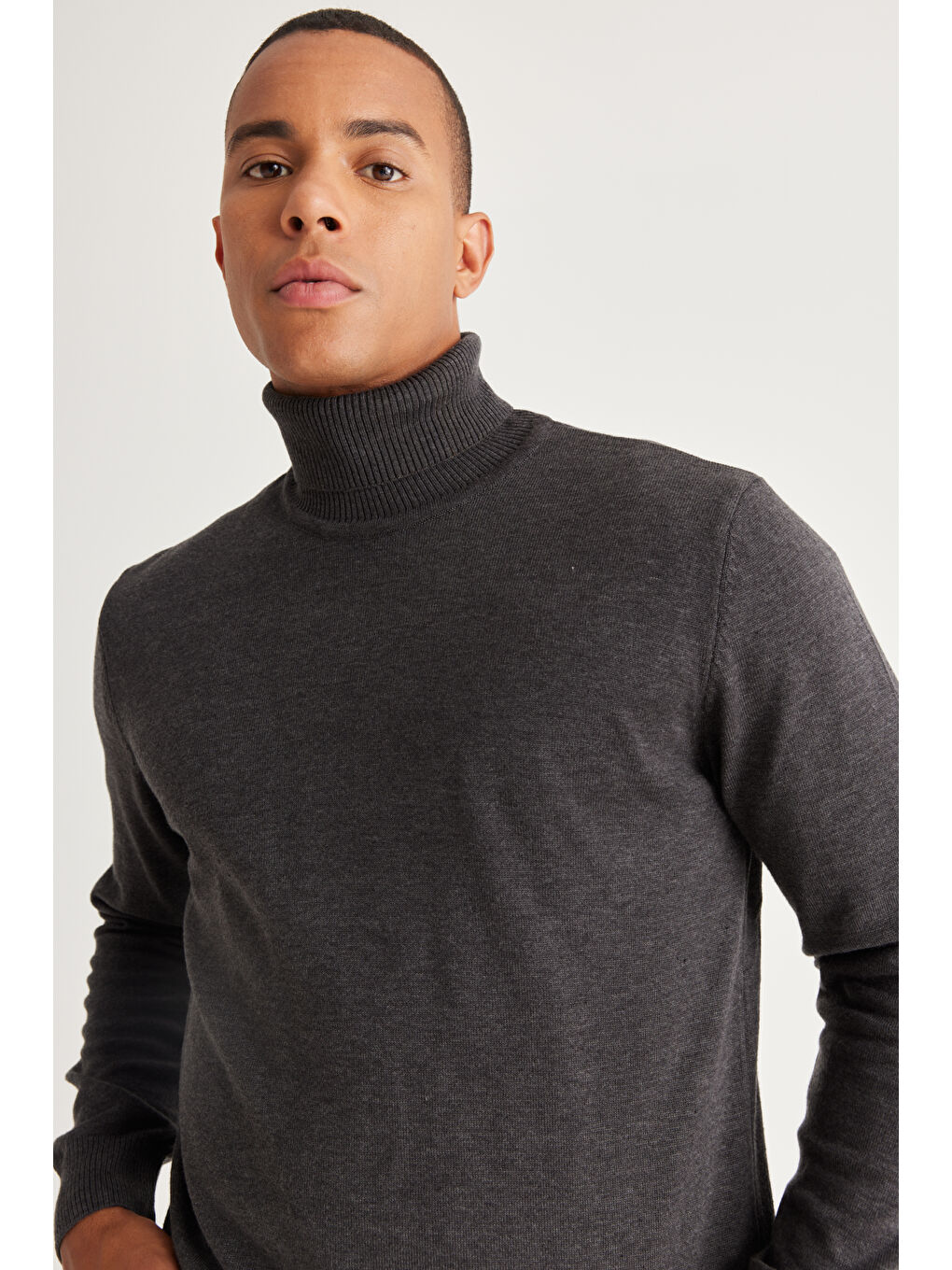Erkek Antrasit-Melanj Standart Fit Normal Kesim Tam Balıkçı Yaka Pamuklu Triko Kazak-4