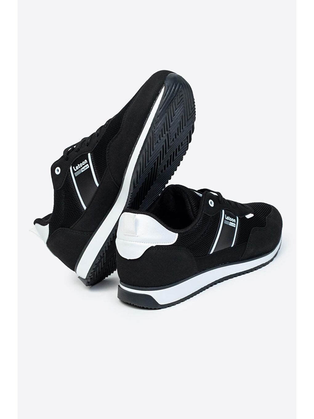 Siyah Yuvarlak Burunlu Bağcıklı Erkek Spor Ayakkabı-3