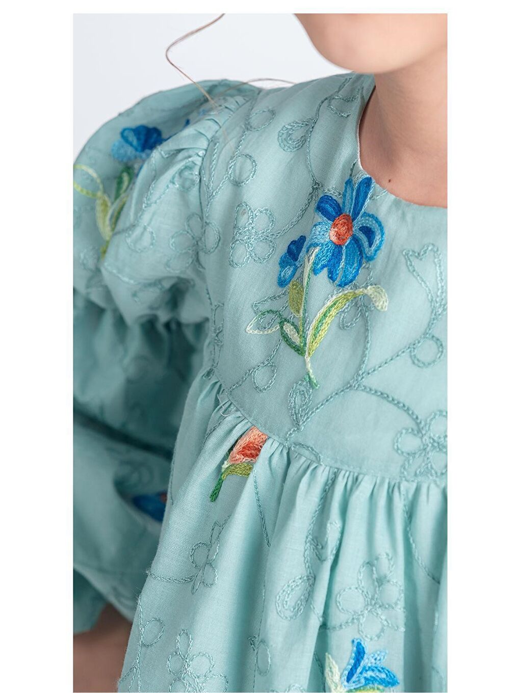 Yeşil Otantik Akdeniz Çiçek NakışKız Çocuk Müslin Elbise M00706-9