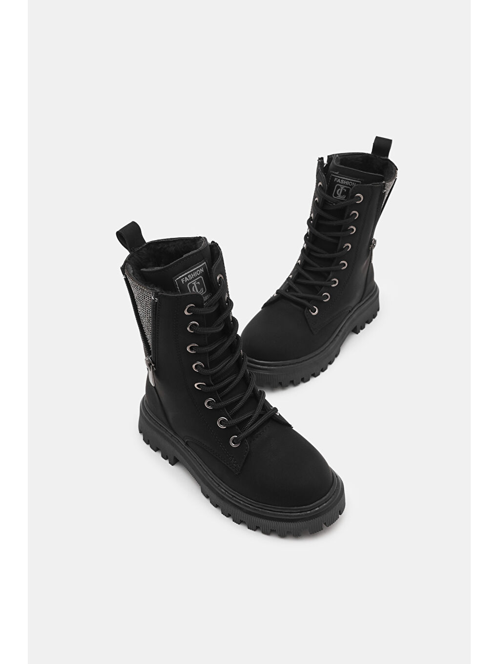 Kız Çocuk Siyah Mat Termo Taban Yanı Fermuarlı Taş Detaylı Bağcıklı ve Fermuarlı Bot-2