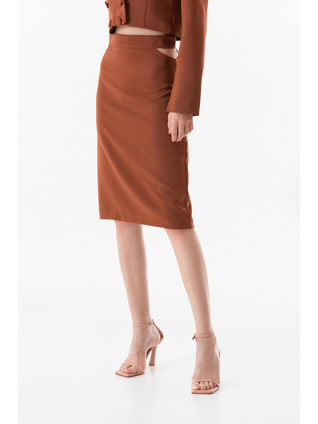 Kahverengi Bel Dekolteli Kalem Etek-2