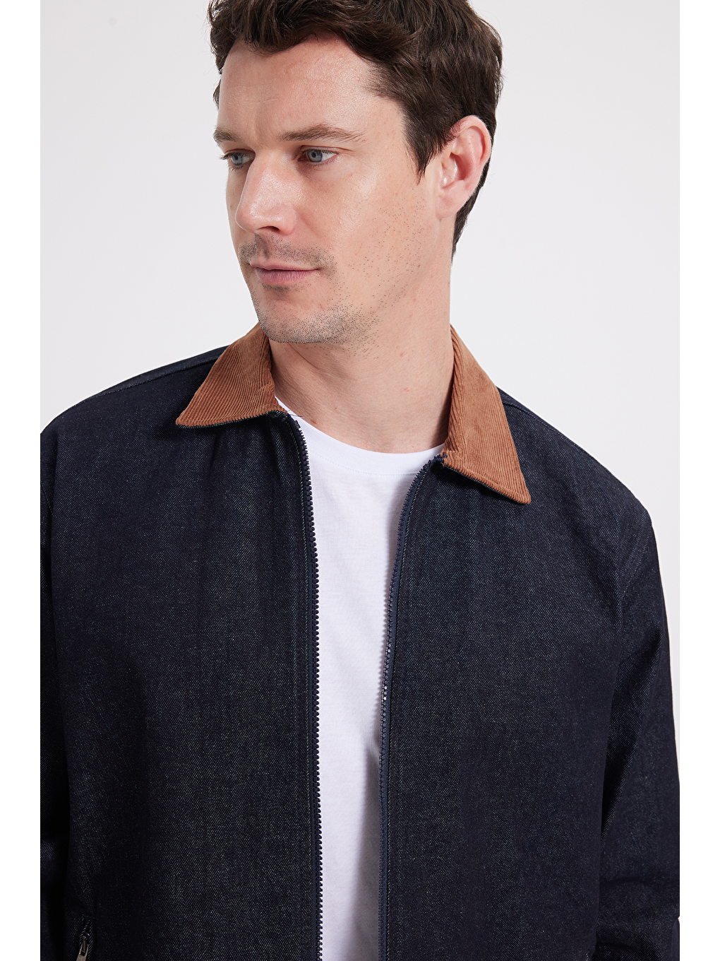Erkek Regular Fit Rahat Kesim Kadife Yaka Fermuarlı Denim Lacivert Ceket-2