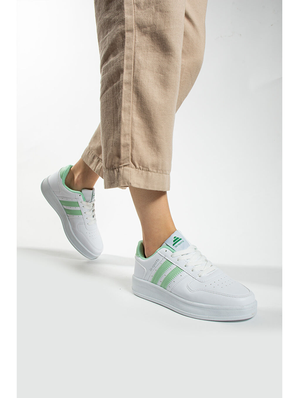 Beyaz Kadın Ortopedik Sneakers Ve Spor Ayakkabı