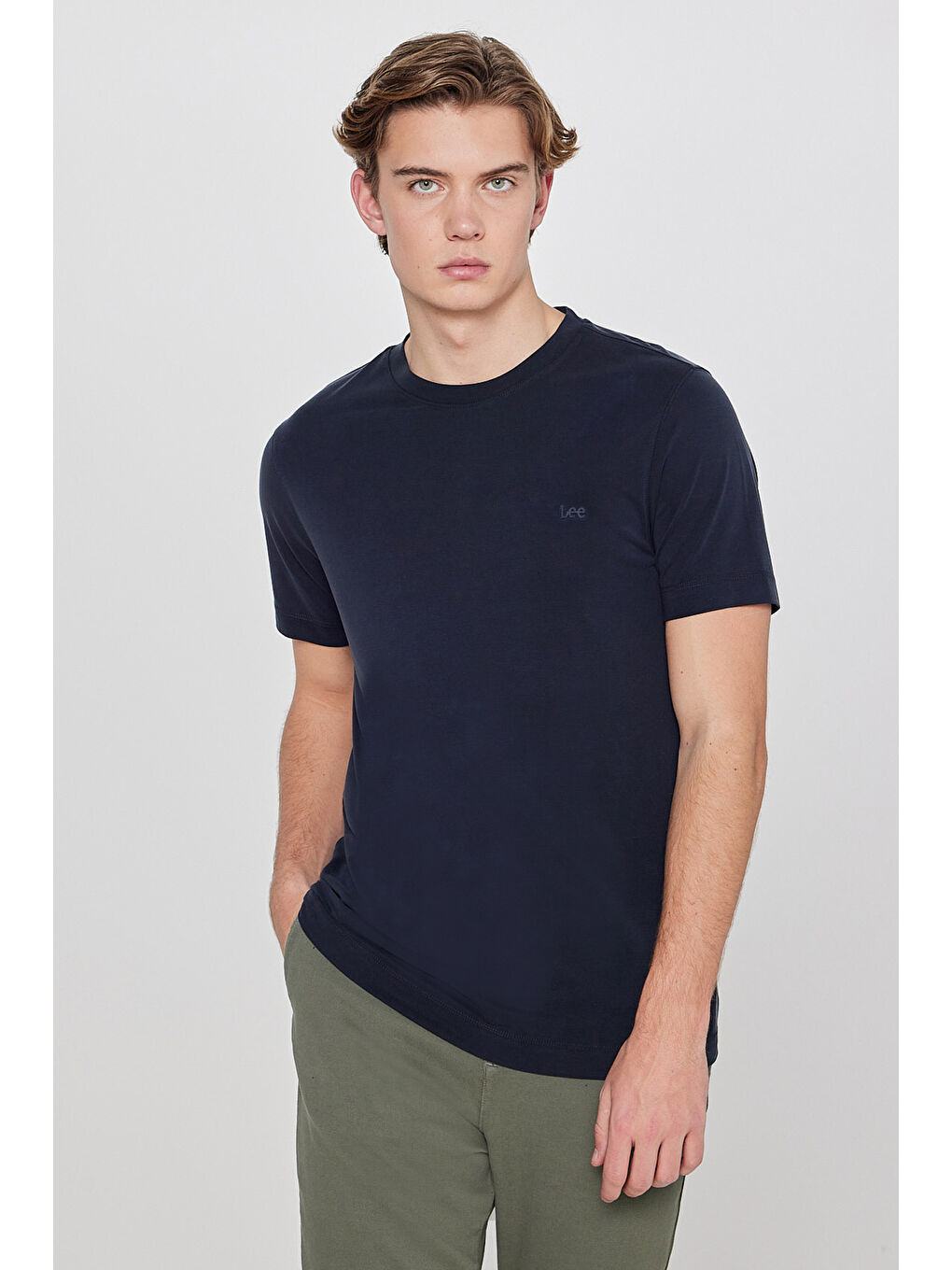 Siyah Regular Fit Bisiklet Yaka Tişört-1