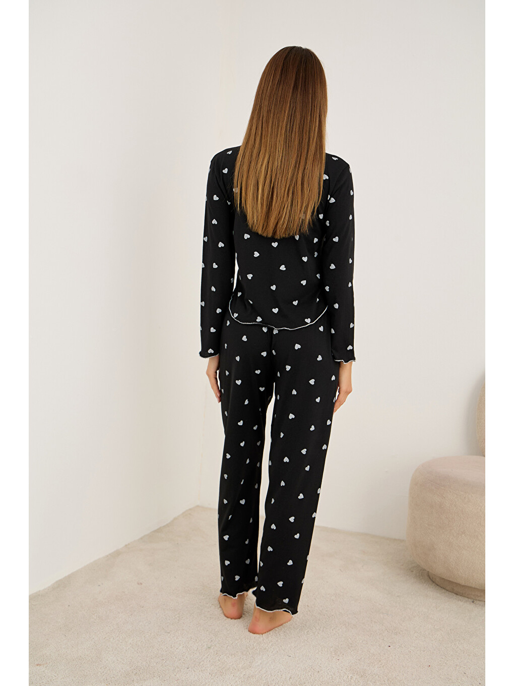 Siyah Beyaz Kalp Desenli Uzun Kollu Düğmeli Pijama Takım 7936-3