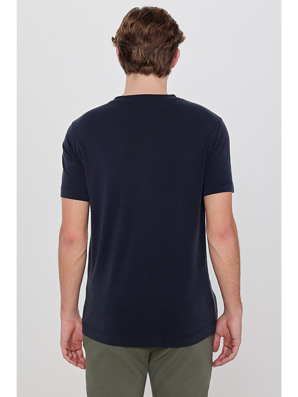 Siyah Regular Fit Bisiklet Yaka Tişört-4