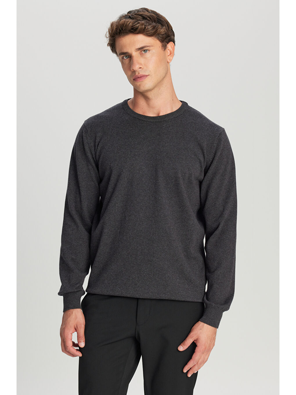 Erkek Antrasit-Melanj Pamuklu Standart Fit Normal Kesim Bisiklet Yaka Triko Kazak