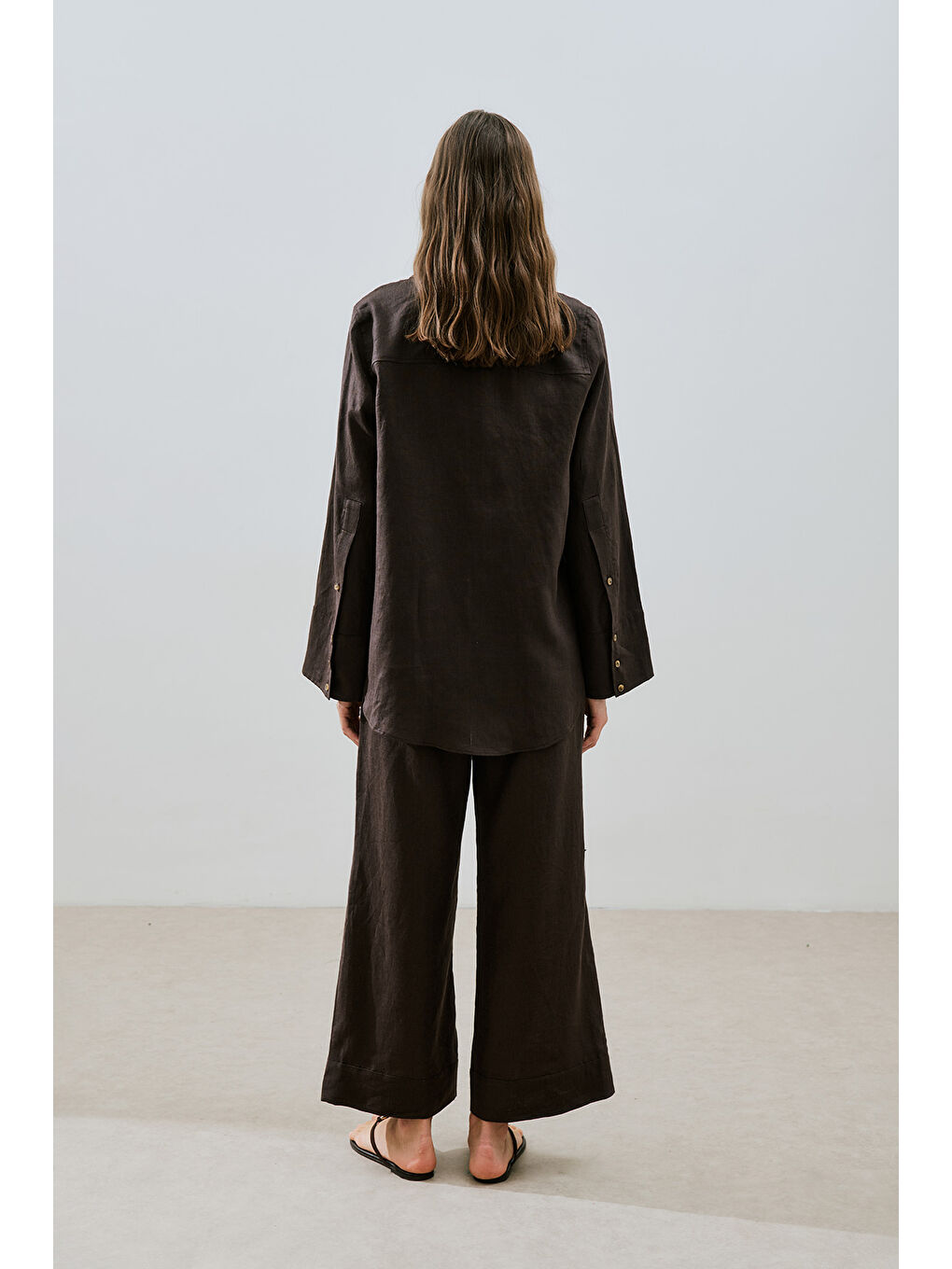 Kahverengi Keten Geniş Manşetli Gömlek Acı Kahve-4