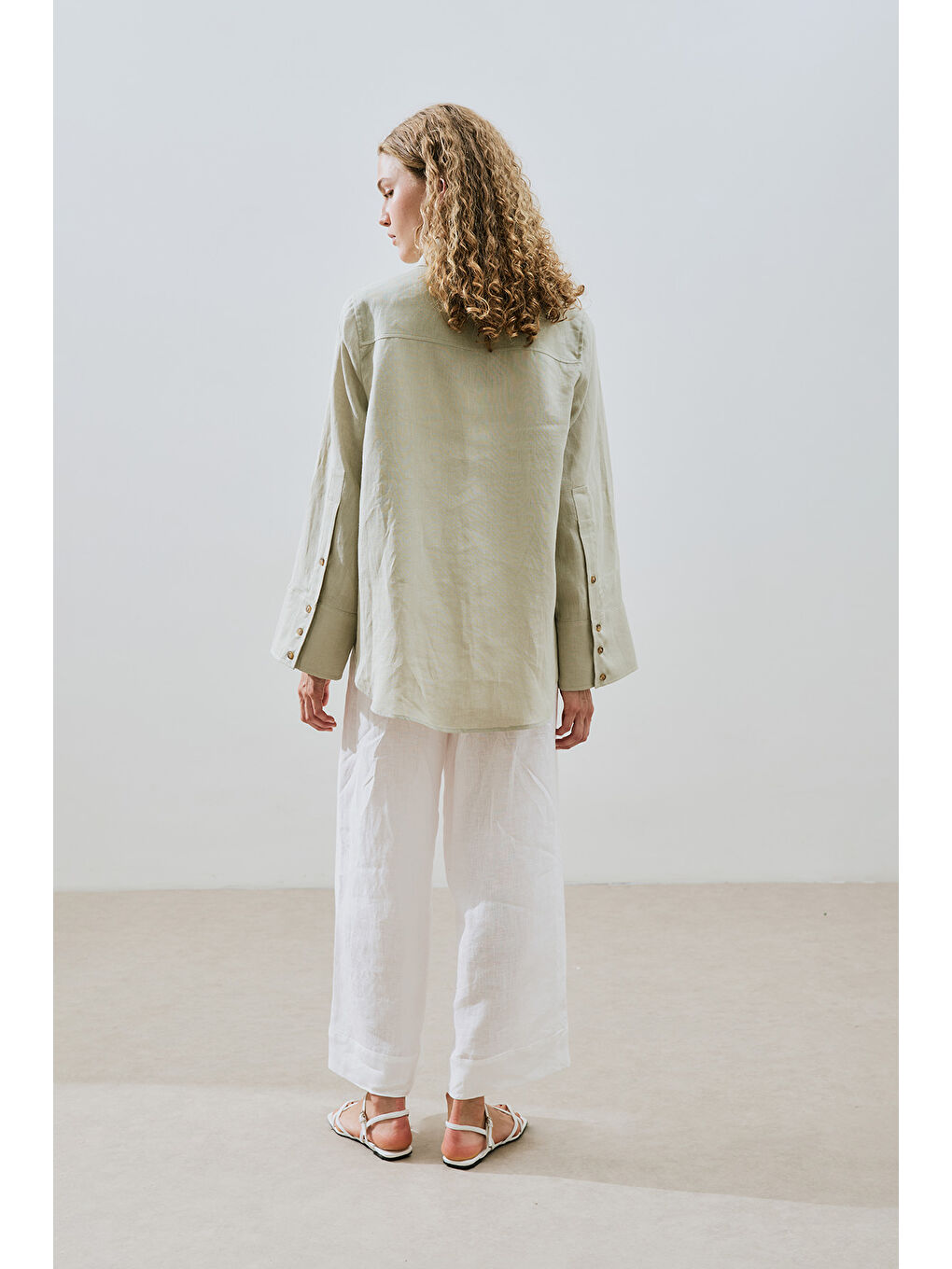 Keten Geniş Manşetli Gömlek Yeşil-4