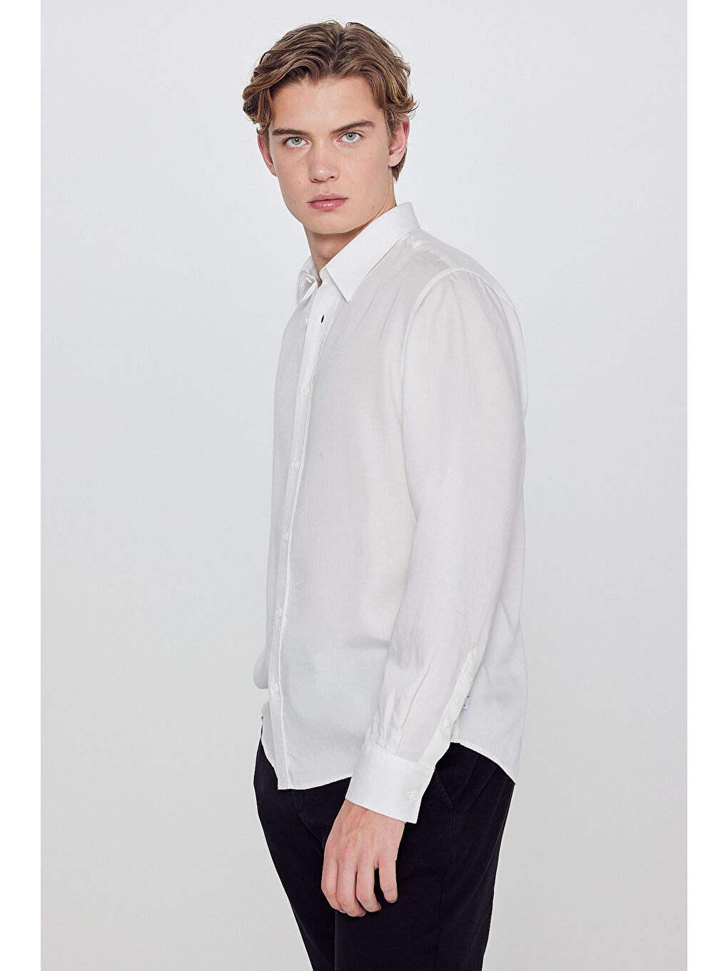 Beyaz Regular Fit Klasik Yaka Gömlek-1