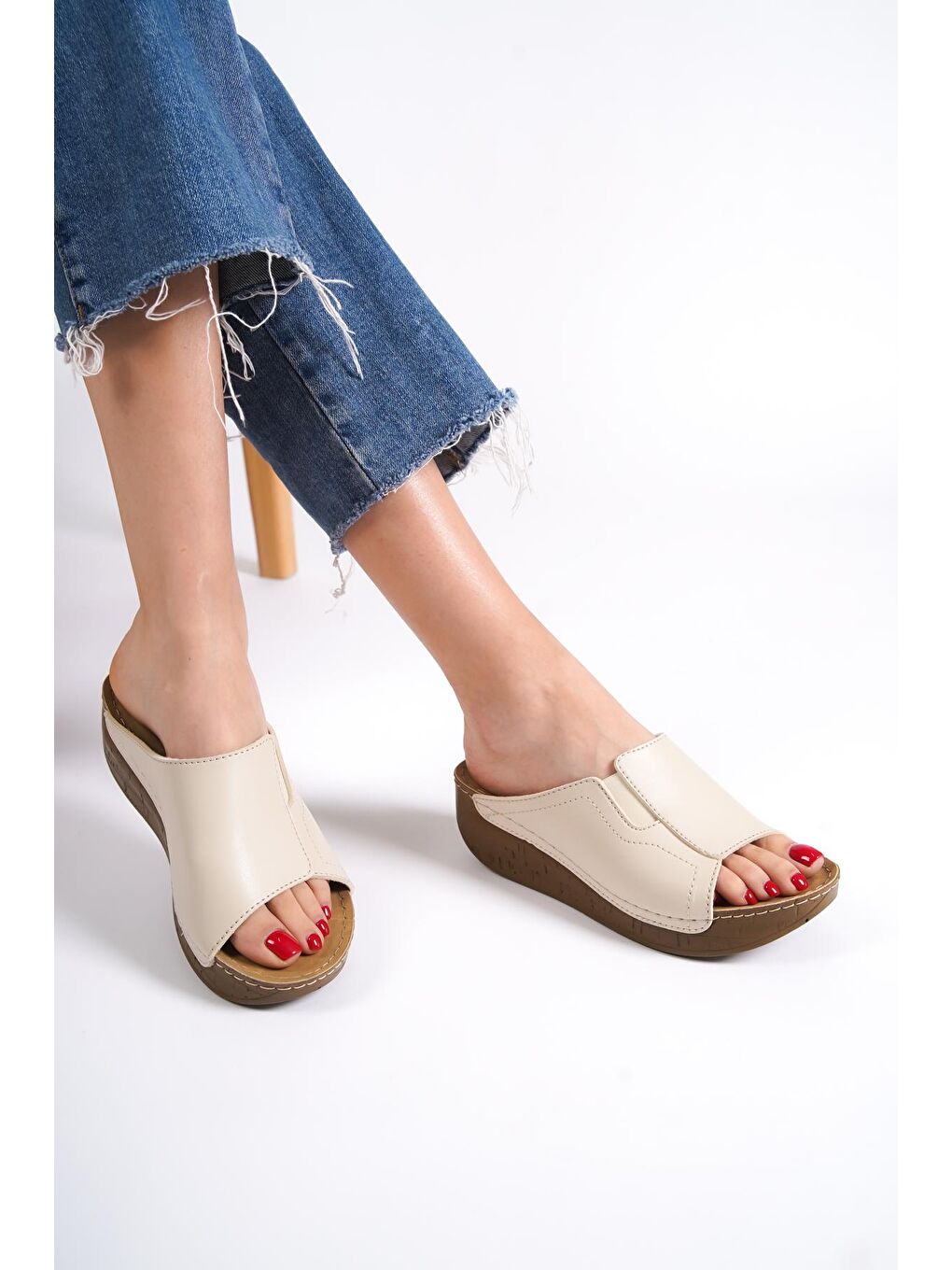 Bej Z5414 Kadın Konfor Anatomic Terlik