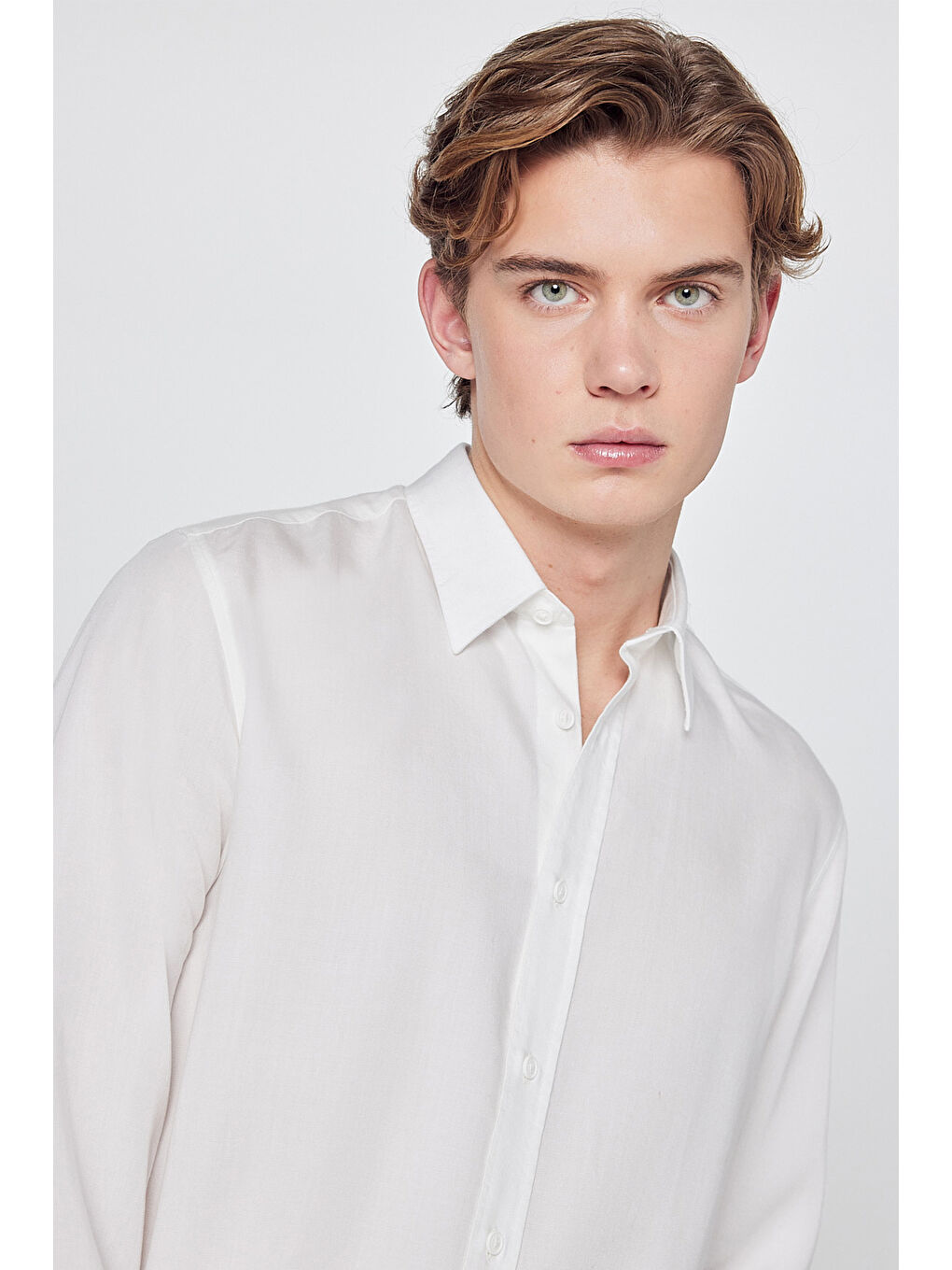 Beyaz Regular Fit Klasik Yaka Gömlek-3