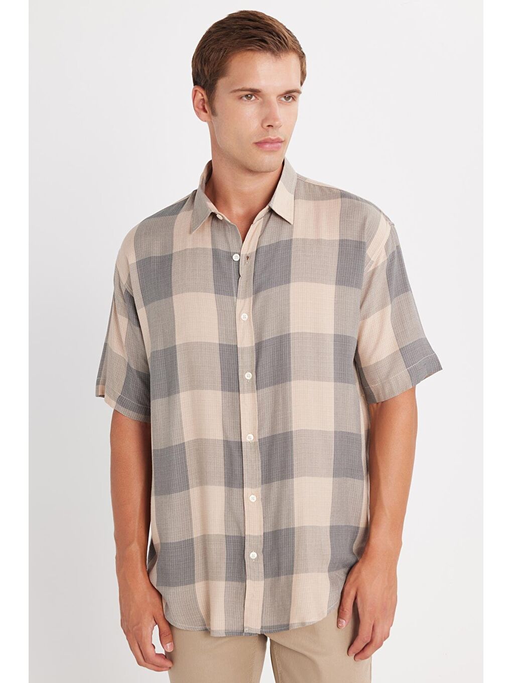 Karışık Erkek Relax Fit Rahat Kesim Spor Yaka Kısa Kollu Viskon Kareli Gömlek-1