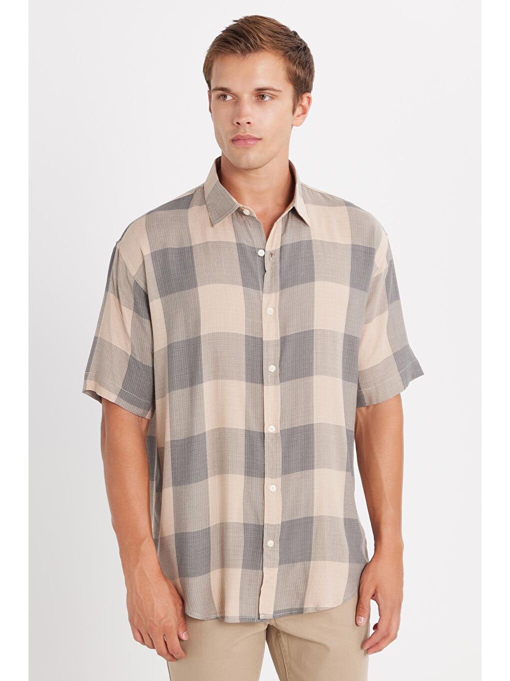 Karışık Erkek Relax Fit Rahat Kesim Spor Yaka Kısa Kollu Viskon Kareli Gömlek-3