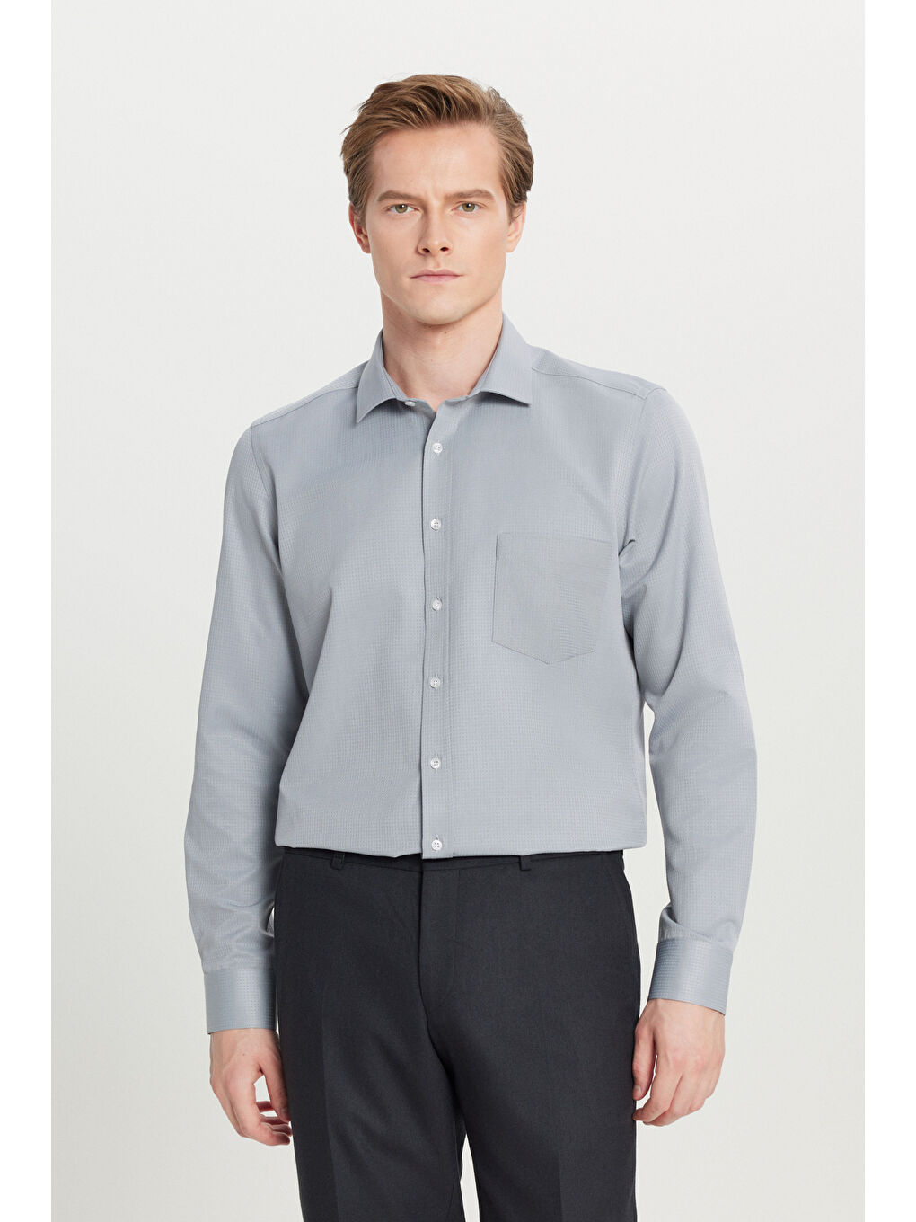 Erkek Gri Pamuklu Tailored Slim Fit Dar Kesim Klasik Yaka Armürlü Cepli Gömlek