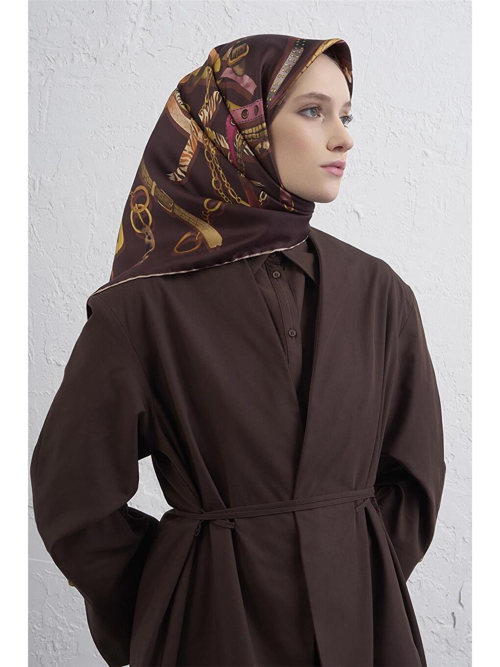 Kahverengi Obje Desenli Saf İpek Twill Eşarp 9422D 02-2