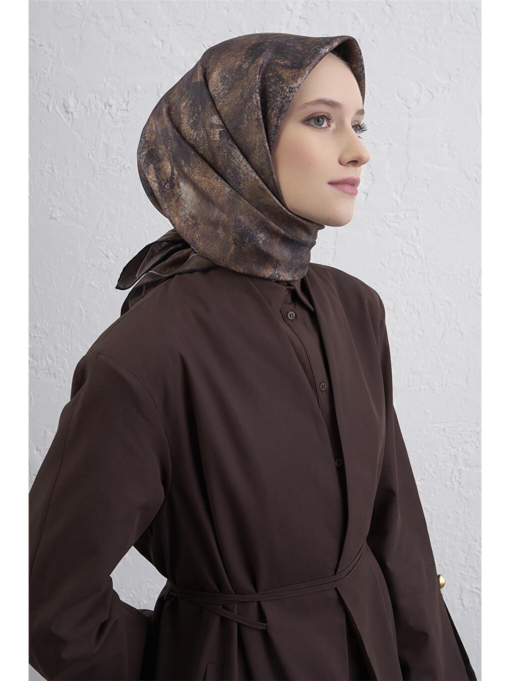 Kahverengi Soyut Desenli Saf İpek Twill Eşarp 9433D 52-1