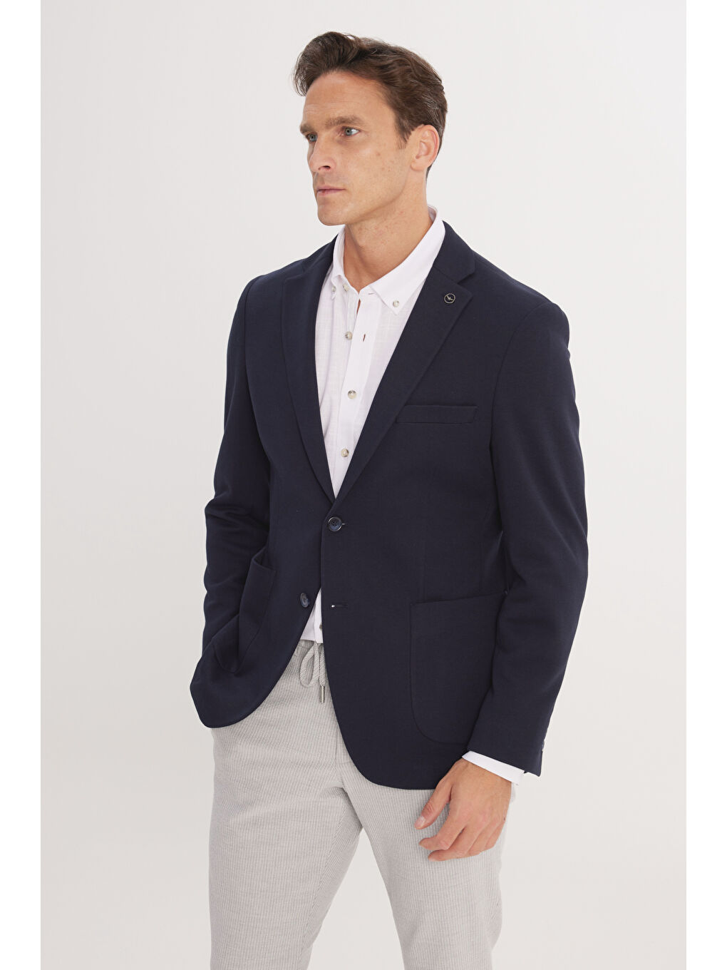 Erkek Lacivert Pamuklu Slim Fit Dar Kesim Mono Yaka Armürlü Torba Cepli Blazer Ceket-2