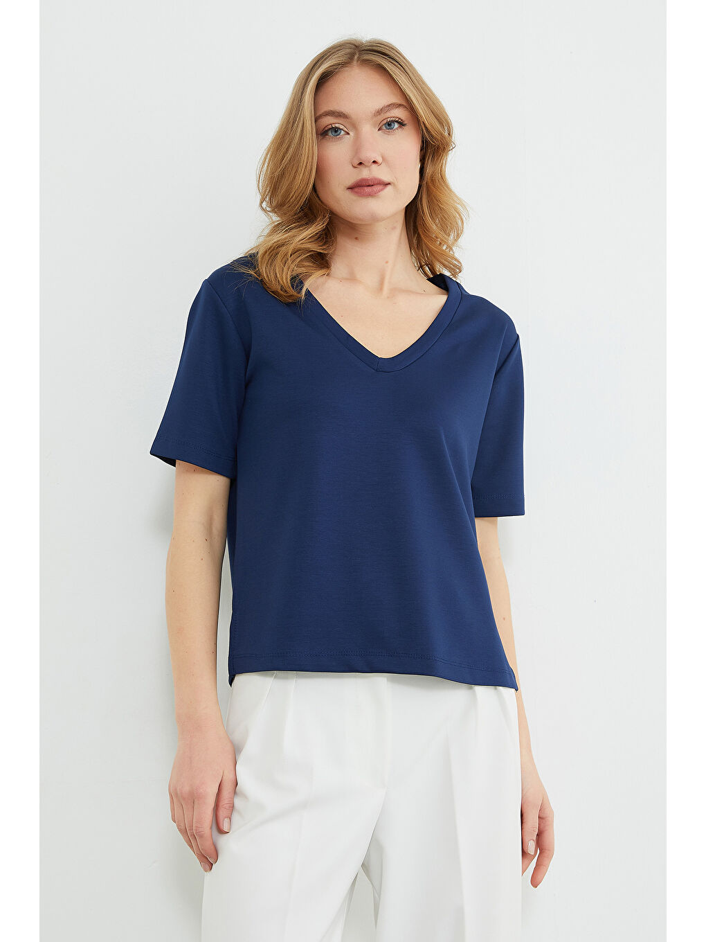 Lacivert Basic V Yaka Modal Tişört