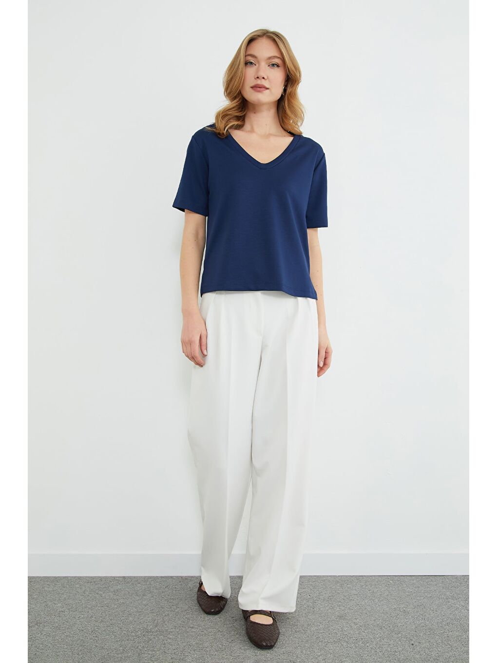 Lacivert Basic V Yaka Modal Tişört-1