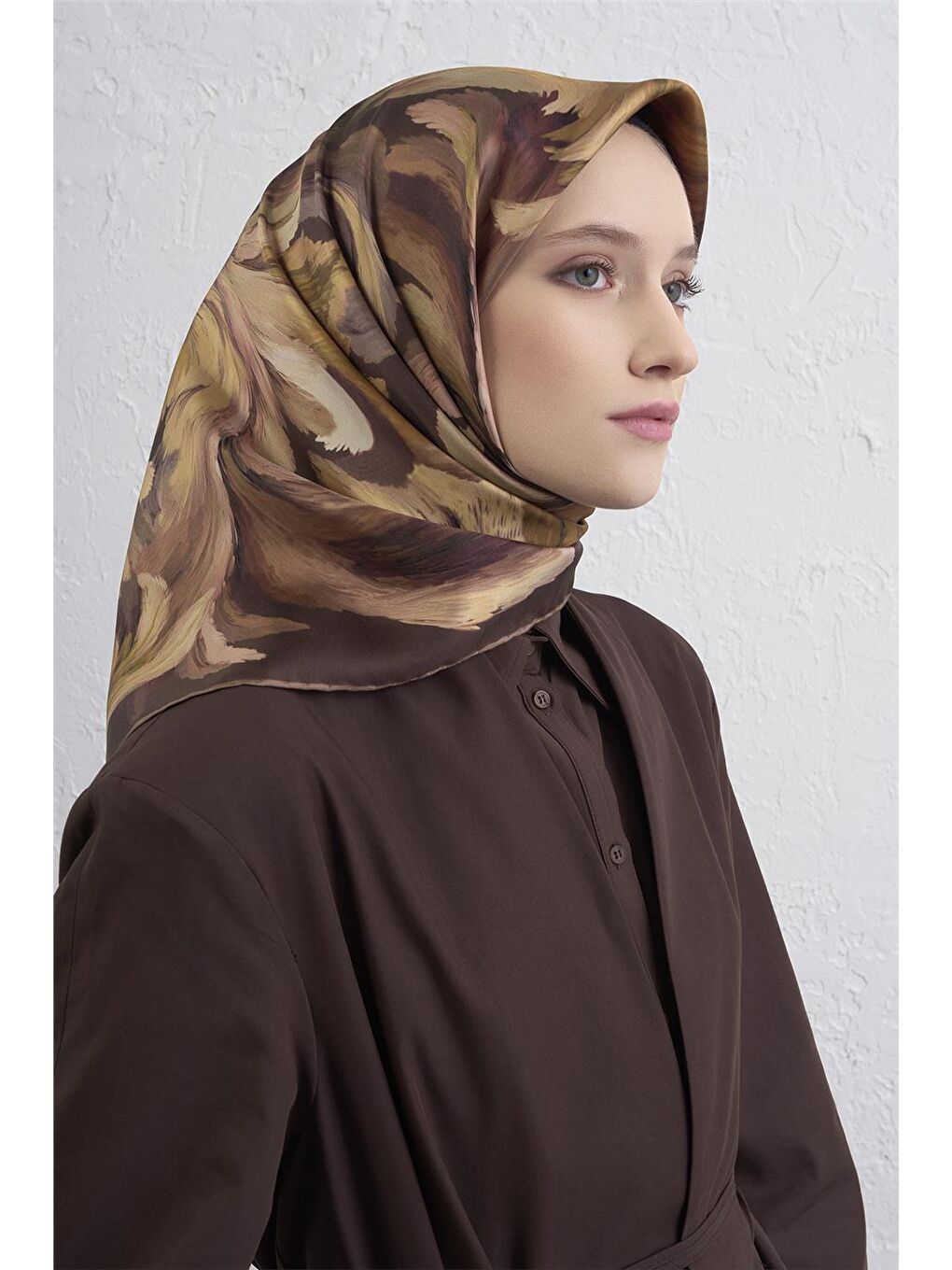 Kahverengi Soyut Desenli Saf İpek Twill Eşarp 9423D 32-1