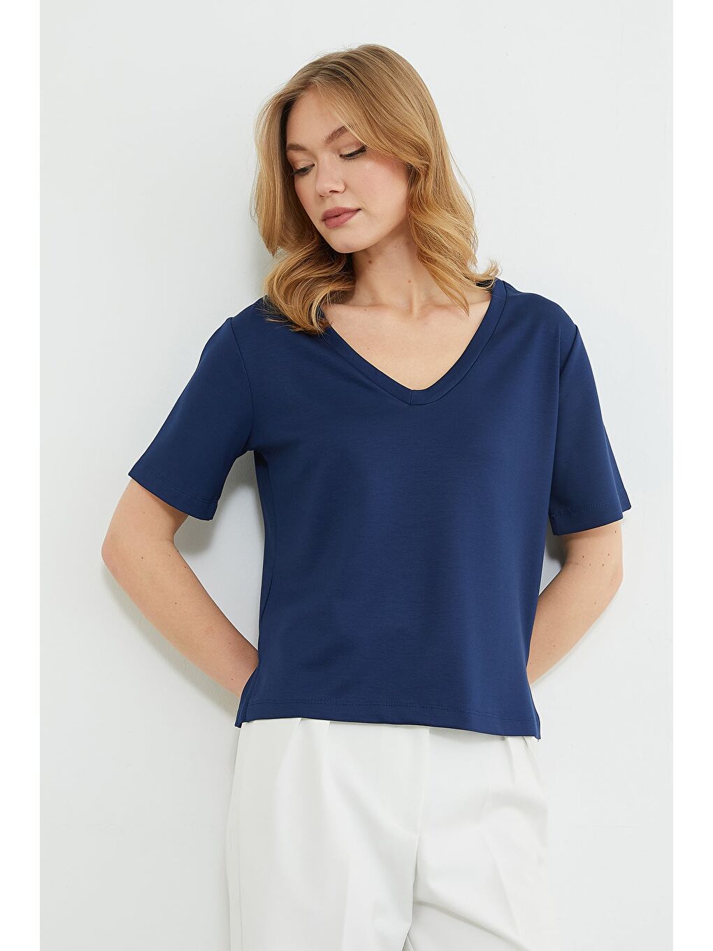 Lacivert Basic V Yaka Modal Tişört-4