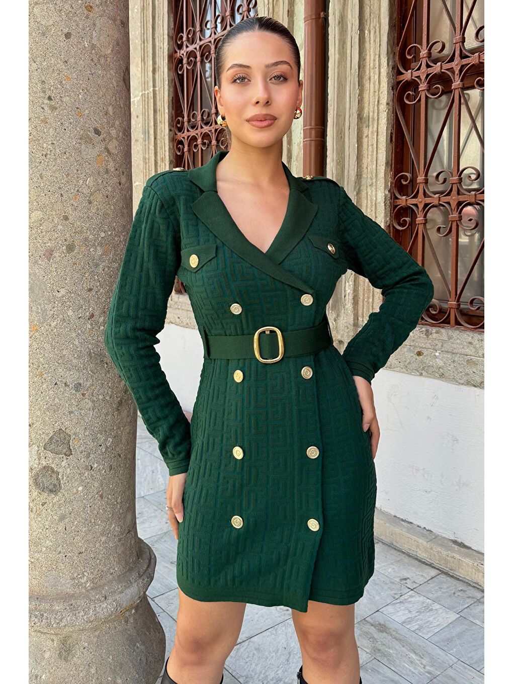 Yeşil Kemerli Düğme Detaylı Triko Elbise-1
