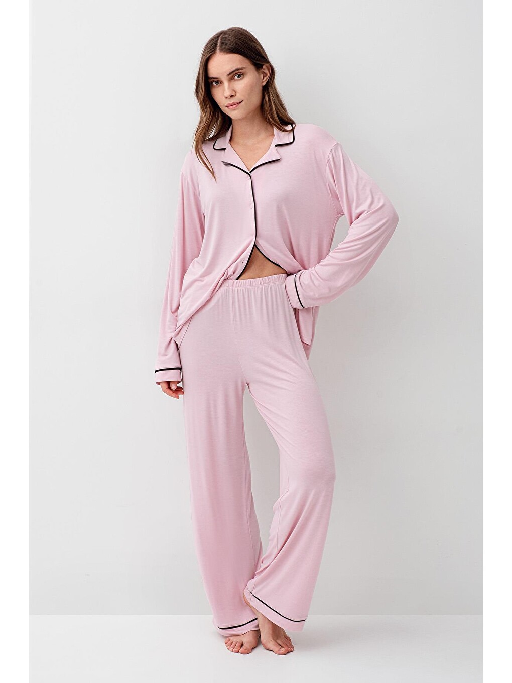 Pembe Uzun Kollu Düğmeli Esnek Elastanlı Viskoz Soft Pijama Takım 18207-1