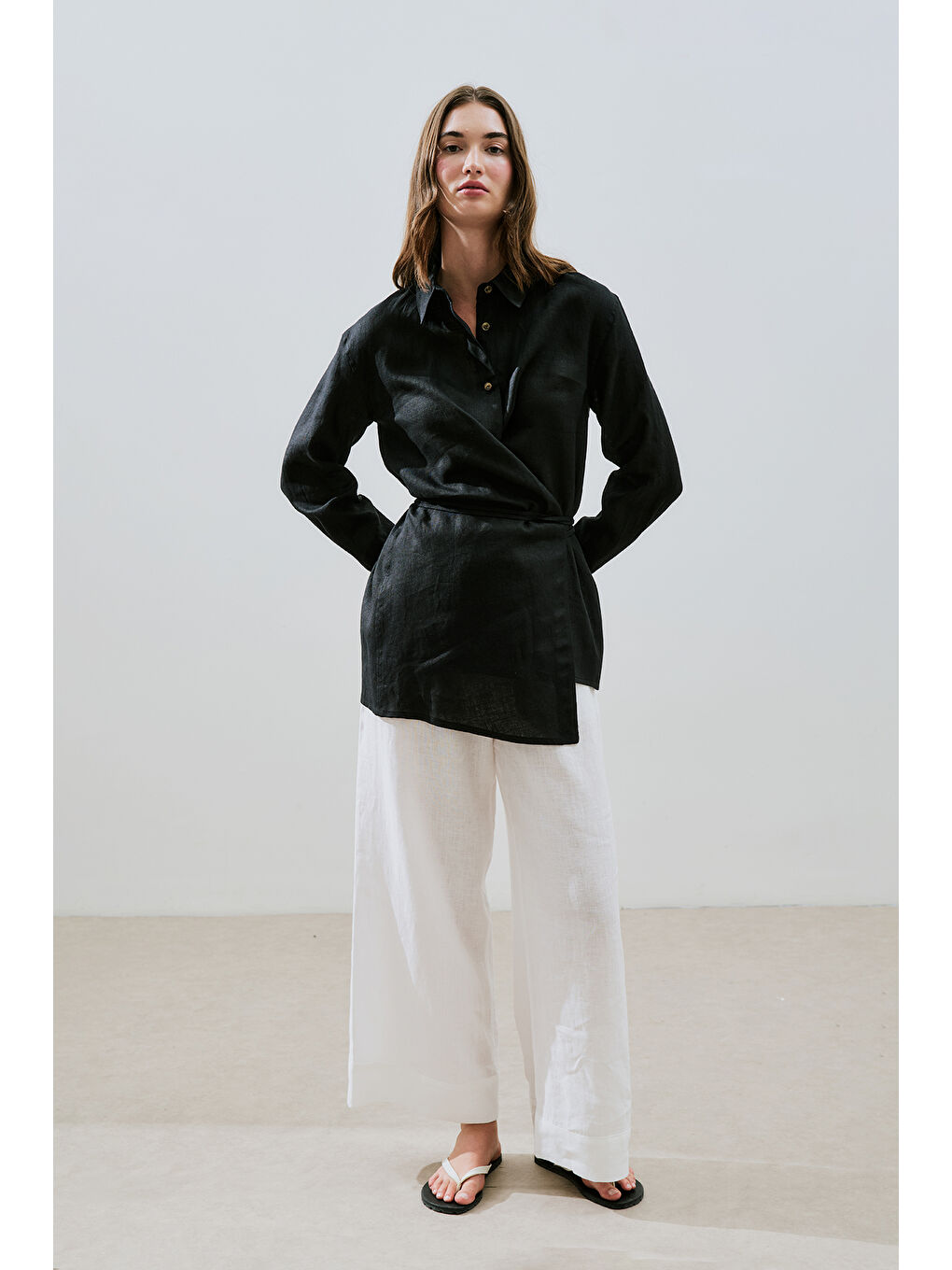 Keten Bağlama Detaylı Gömlek Siyah-2