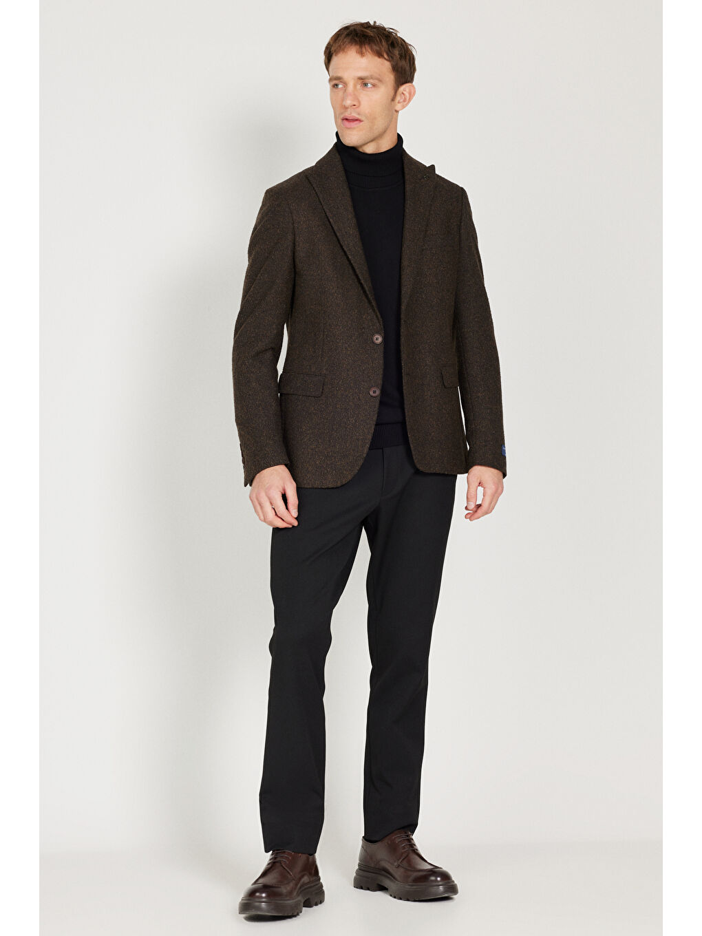 Erkek Kahverengi Slim Fit Dar Kesim Kırlangıç Yaka Desenli Yünlü Ceket-1