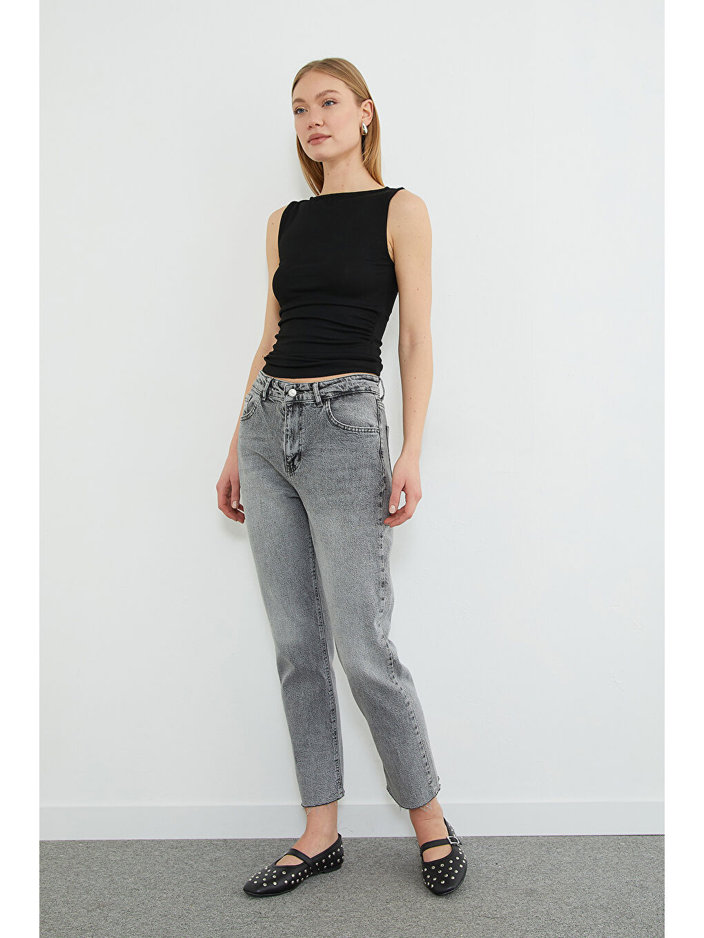 Antrasit Yüksek Bel Straight Fit Jean-1