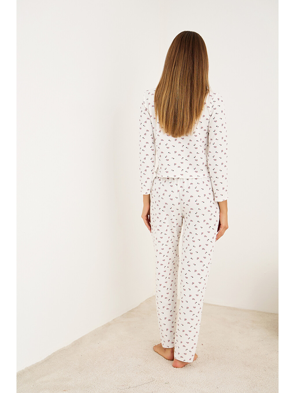 Ekru Çiçek Desenli Waffle Kumaş Örme Pijama Takım 7944-3