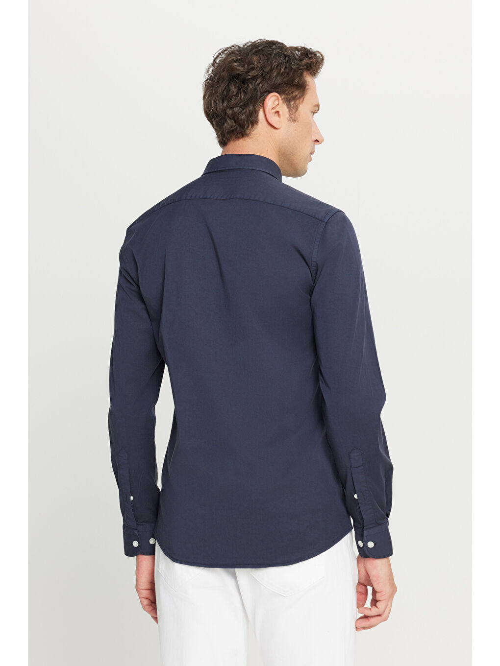 Erkek Lacivert Pamuklu Comfort Fit Rahat Kesim Gizli Düğmeli Yaka Gömlek-4
