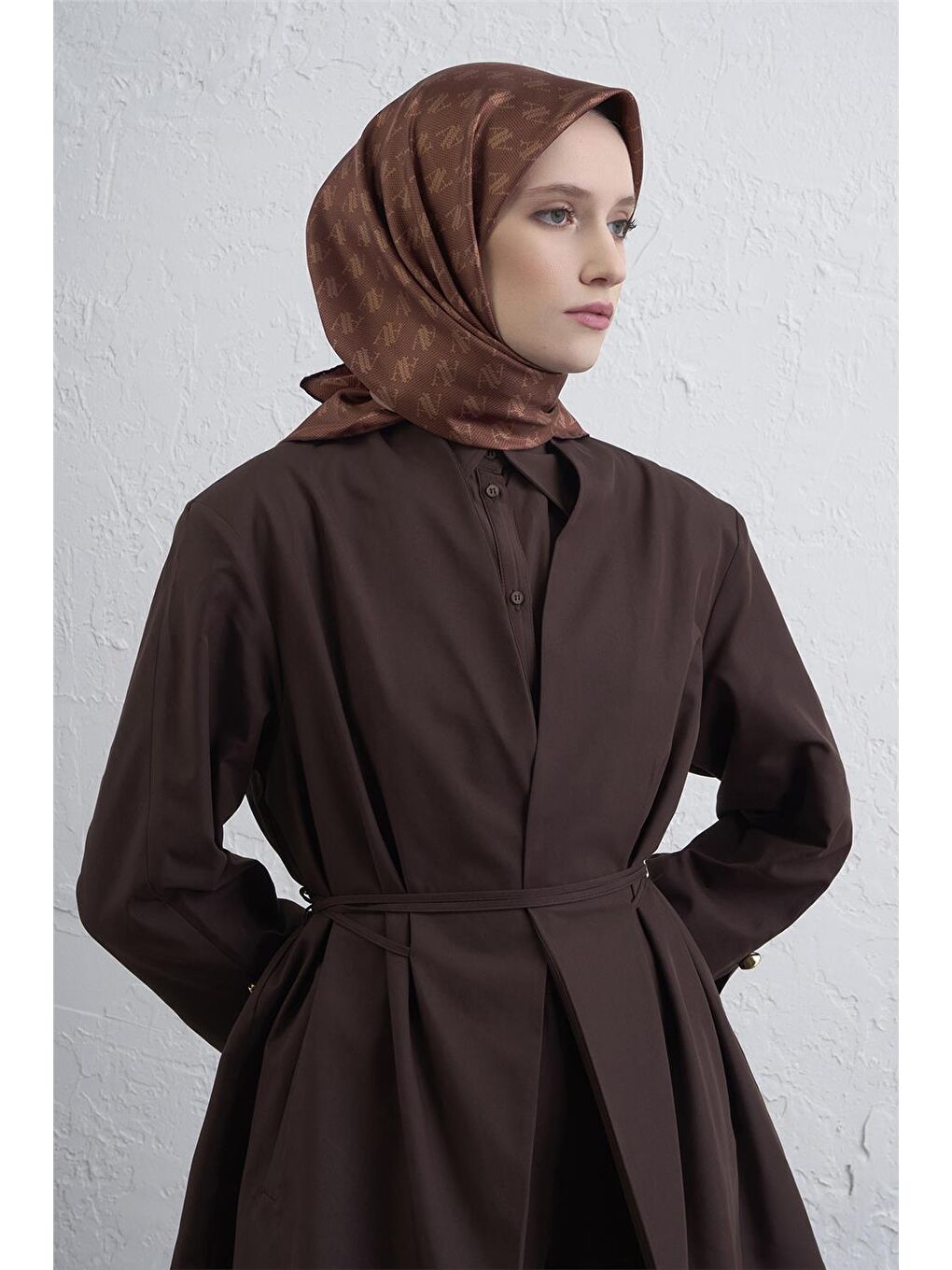 Kahverengi Monogram Desenli Saf İpek Twill Eşarp 9412D 35