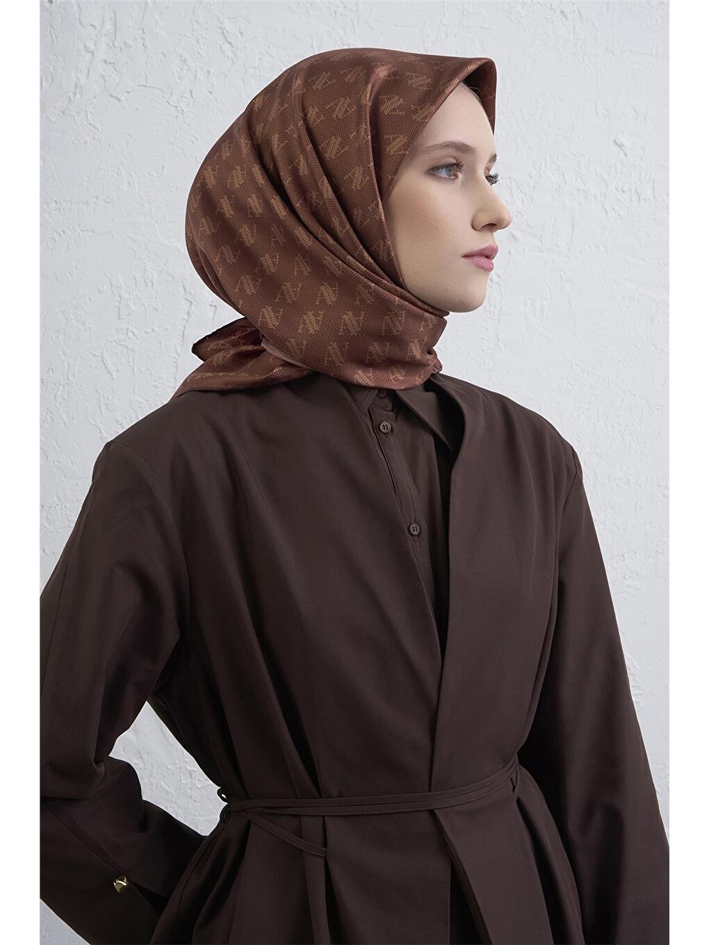 Kahverengi Monogram Desenli Saf İpek Twill Eşarp 9412D 35-1