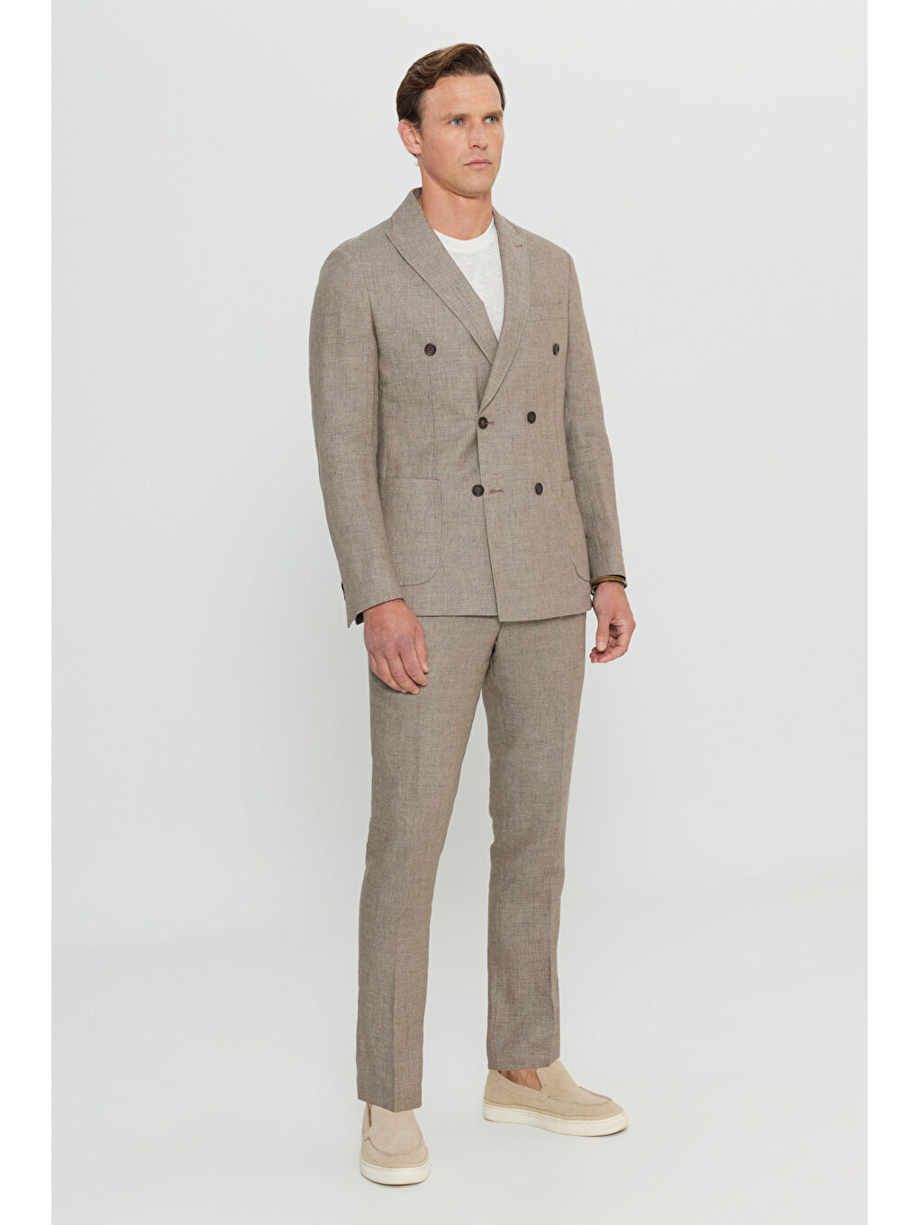 Bej Erkek Vizon Yünlü Slim Fit Dar Kesim Kırlangıç Yaka Desenli Torba Cepli Kruvaze Takım Elbise