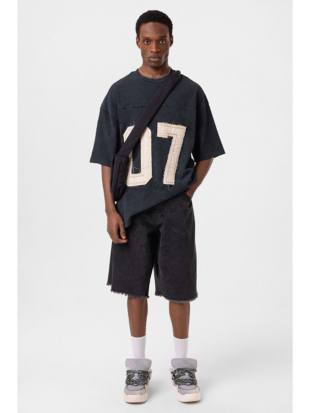 Yıkamalı Baskılı Oversize Tişört Siyah