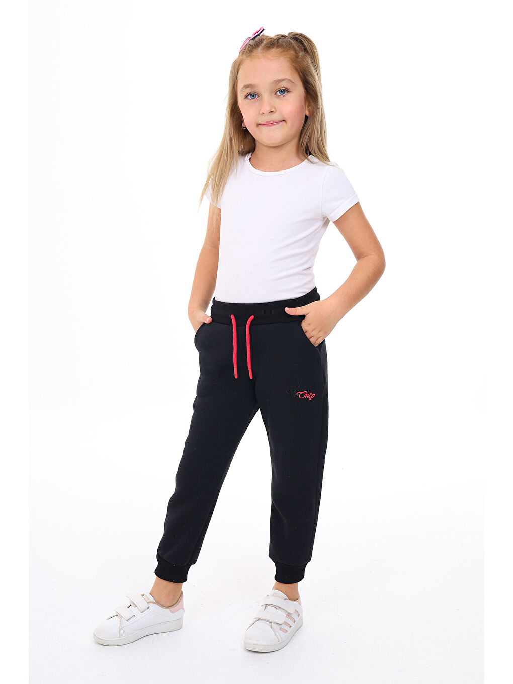 Siyah Kız Çocuk Nakışlı Eşofman Alt