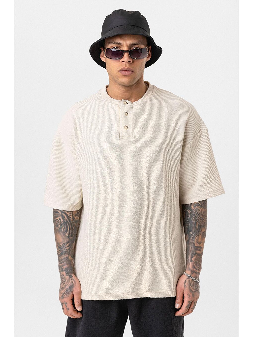 Bej Düğmeli Yaka Oversize Tişört Taş-2