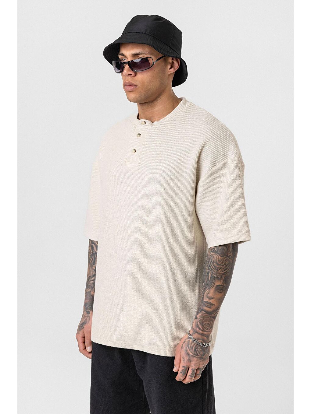 Bej Düğmeli Yaka Oversize Tişört Taş-3