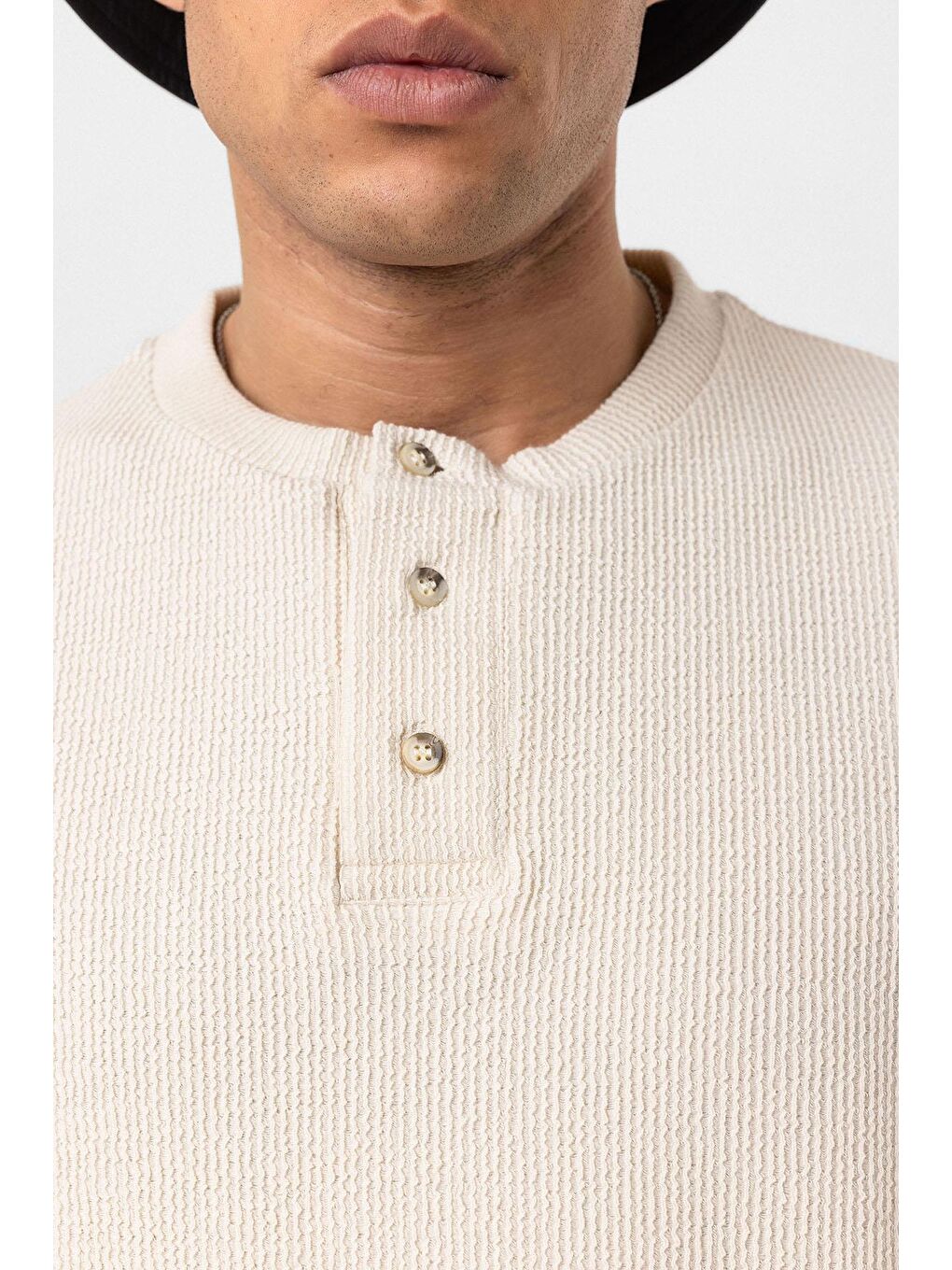 Bej Düğmeli Yaka Oversize Tişört Taş-5