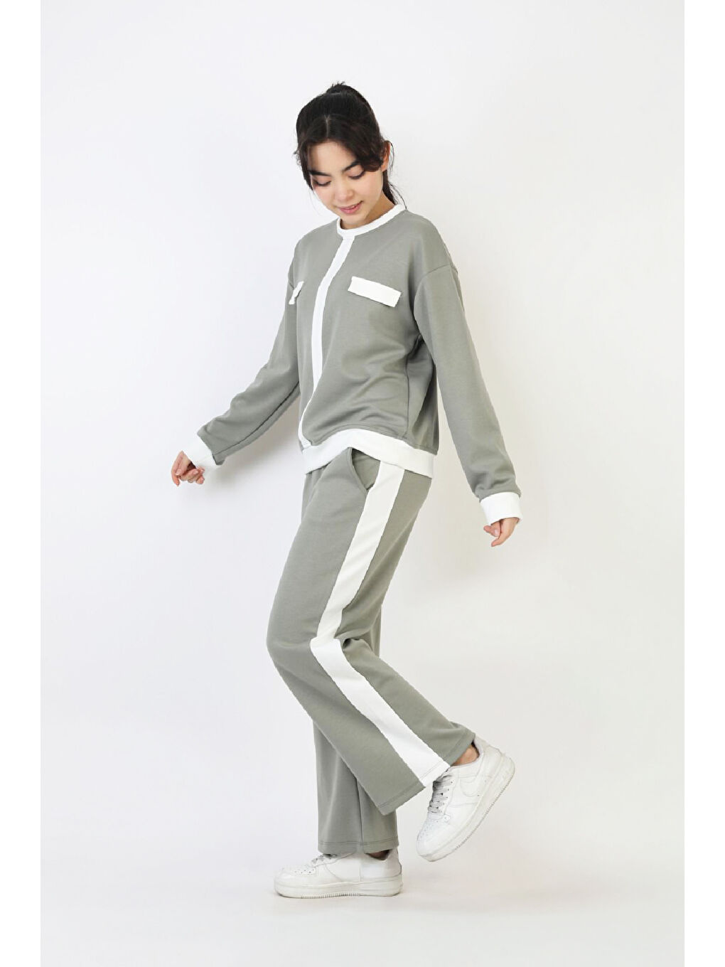 Gri Kız Çocuk Garni Detaylı ve Geniş Paçalı Alt-Üst Takım 12502-1