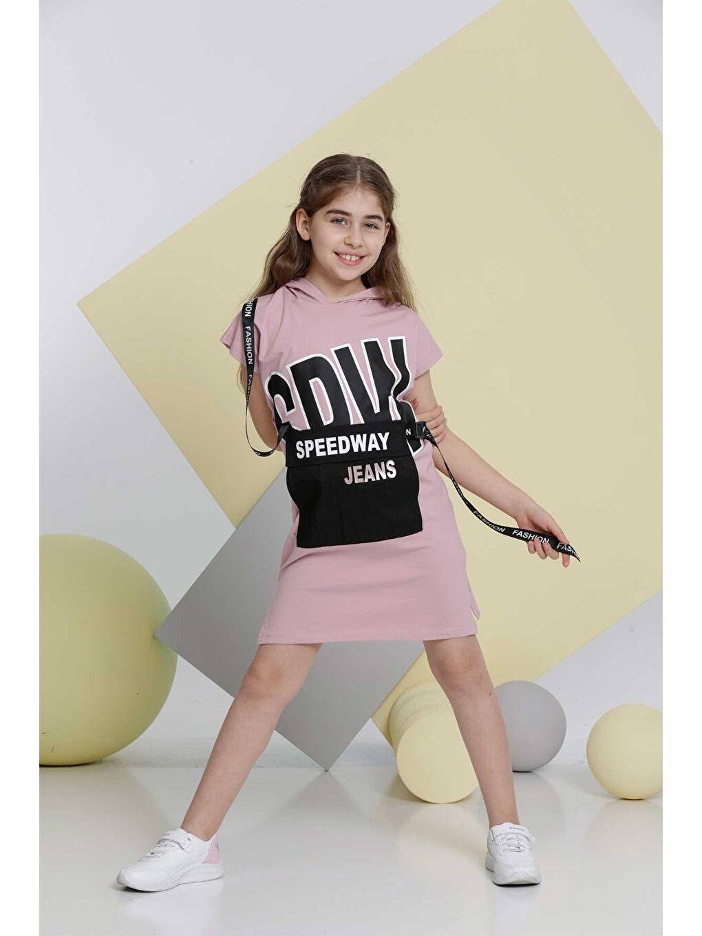 Pembe Baskılı Kapüşonlu Kız Çocuk Yazlık Elbise Rahat Kesim