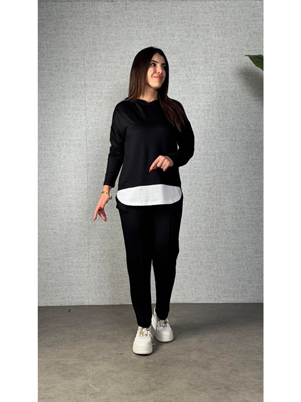 Siyah Kadın Uzun Kollu Kapüşonlu Bağcıklı Viskon Iki Iplik Bluz Ve Pantolon Ikili Takım-1