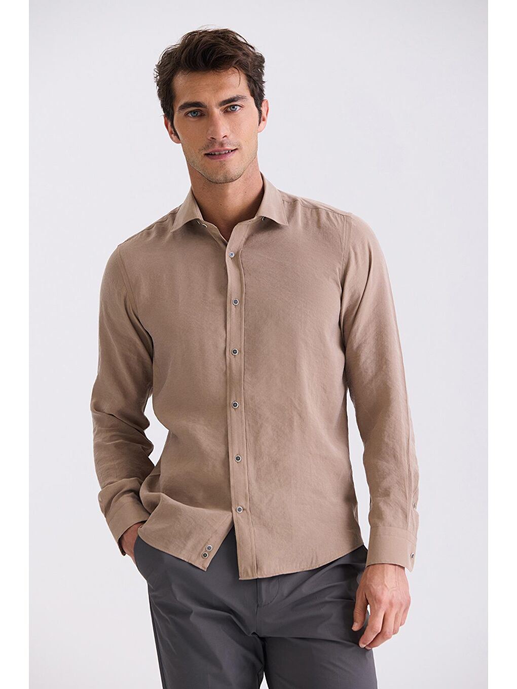 Kahverengi Kahve Comfort Fit Düğmeli Yaka Gömlek