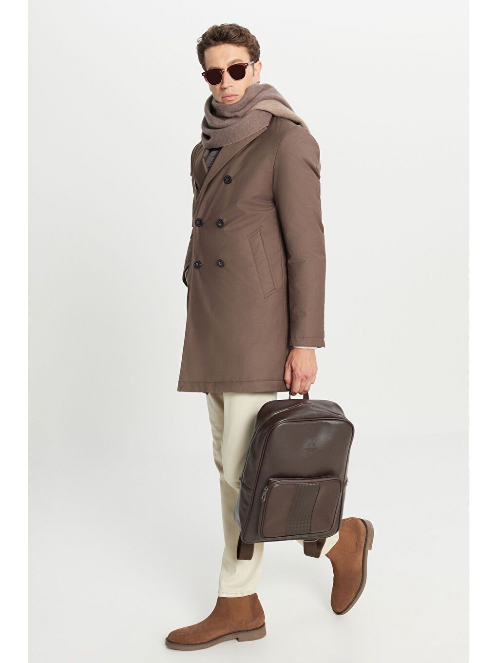 Bej Erkek Vizon Standart Fit Normal Kesim Geniş Kırlangıç Yaka Yan Cepli Kaban-5