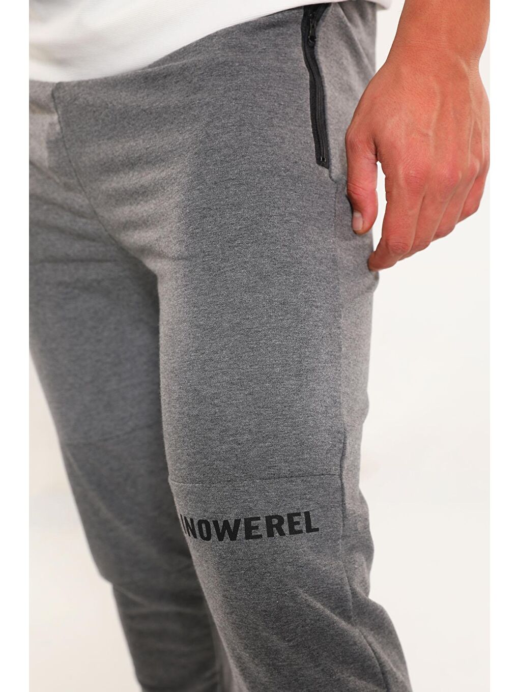 Gri Bel Lastikli Yazı Baskı Detaylı Erkek Eşofman Altı-5