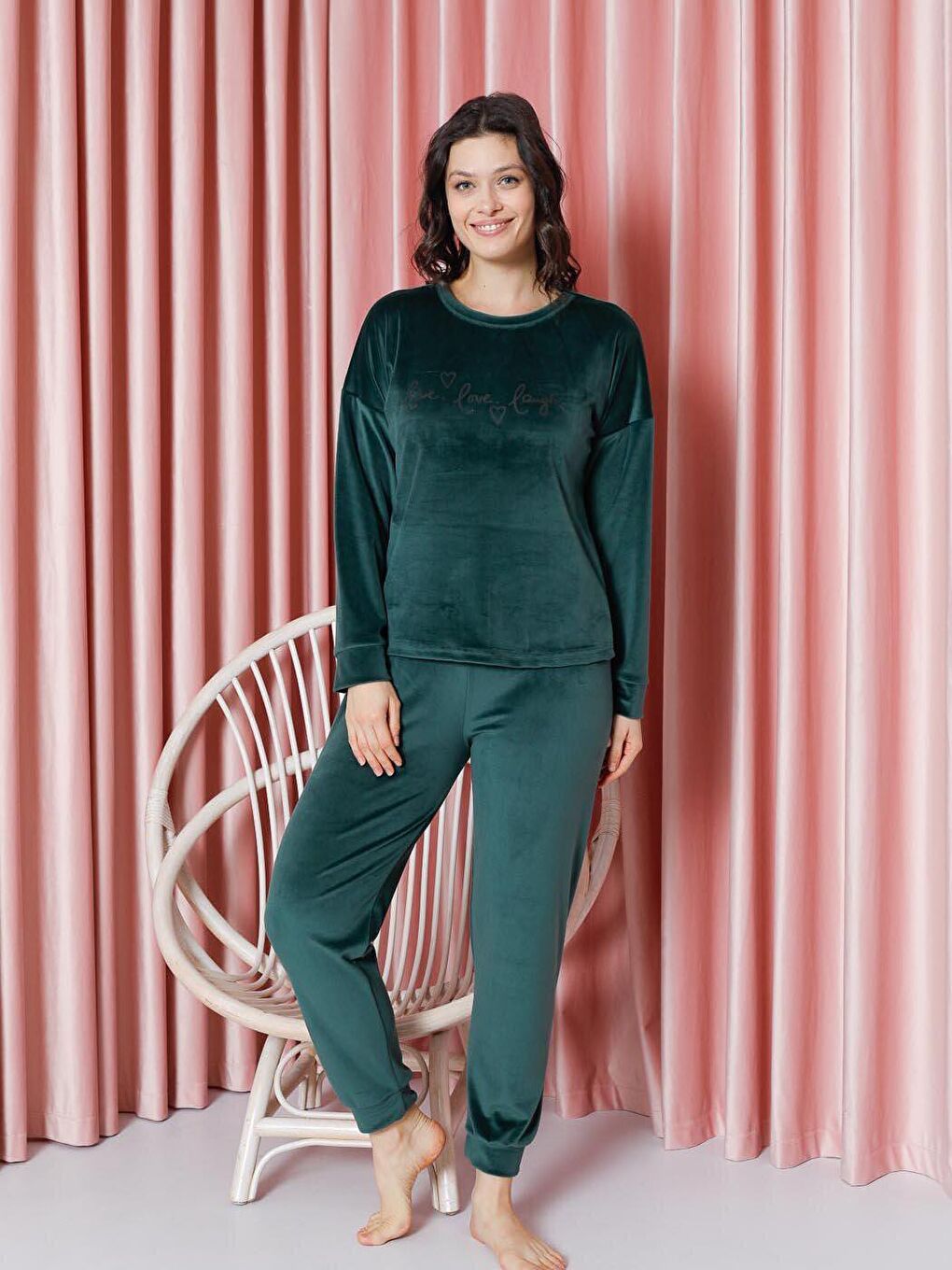 Haki Kadın Pijama Takımı Fransız Kadife Kol Paça Manşetli Live Love Laugh Kışlık Mevsimlik-1