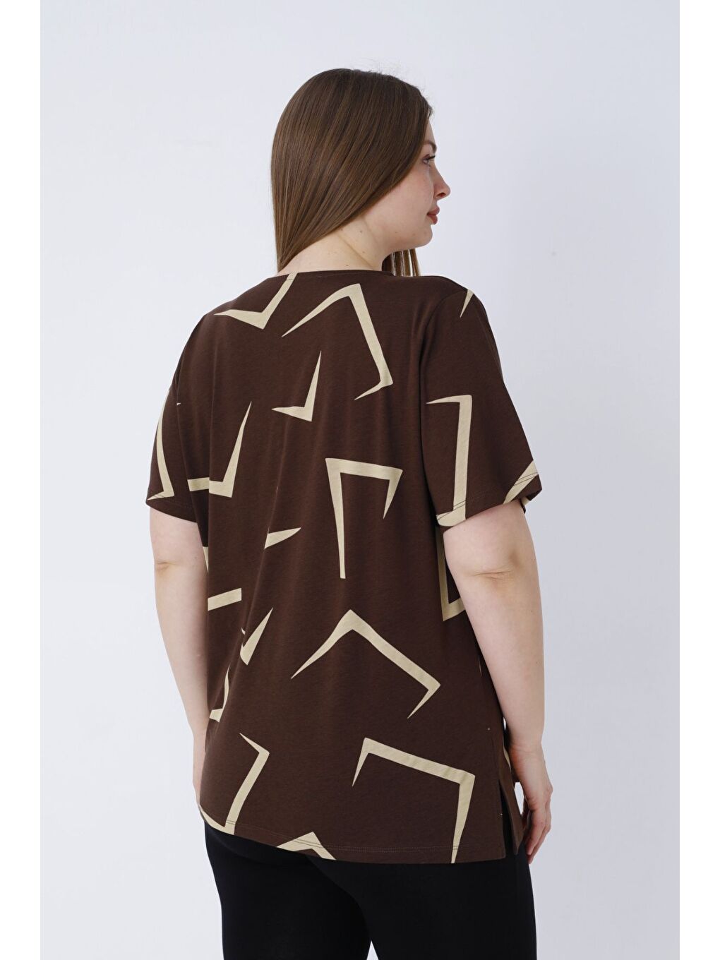 Kahverengi Desenli Kısa Kollu Bisiklet Yaka Pamuklu Büyük Beden T-shirt-3