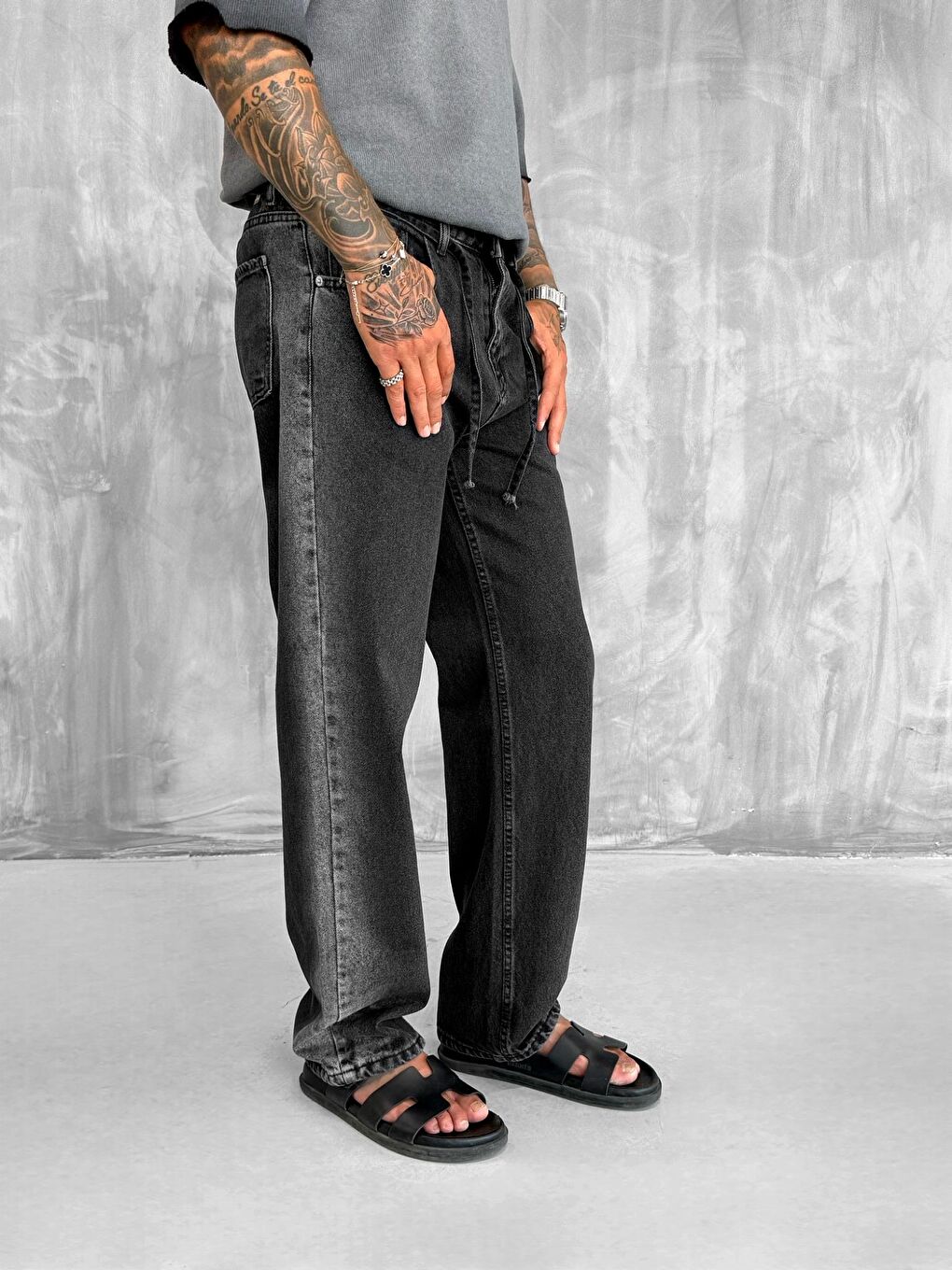 Erkek Kemer Detaylı Yıkamalı Baggy Fit Pantolon Siyah-2